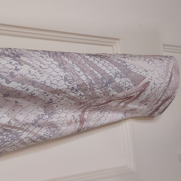 Onzie High Rise Athena Graphic Print Leggings - Picture 9 of 11